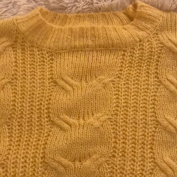 Cable knit sweater new Big bird shade of yellow - Picture 2 of 3